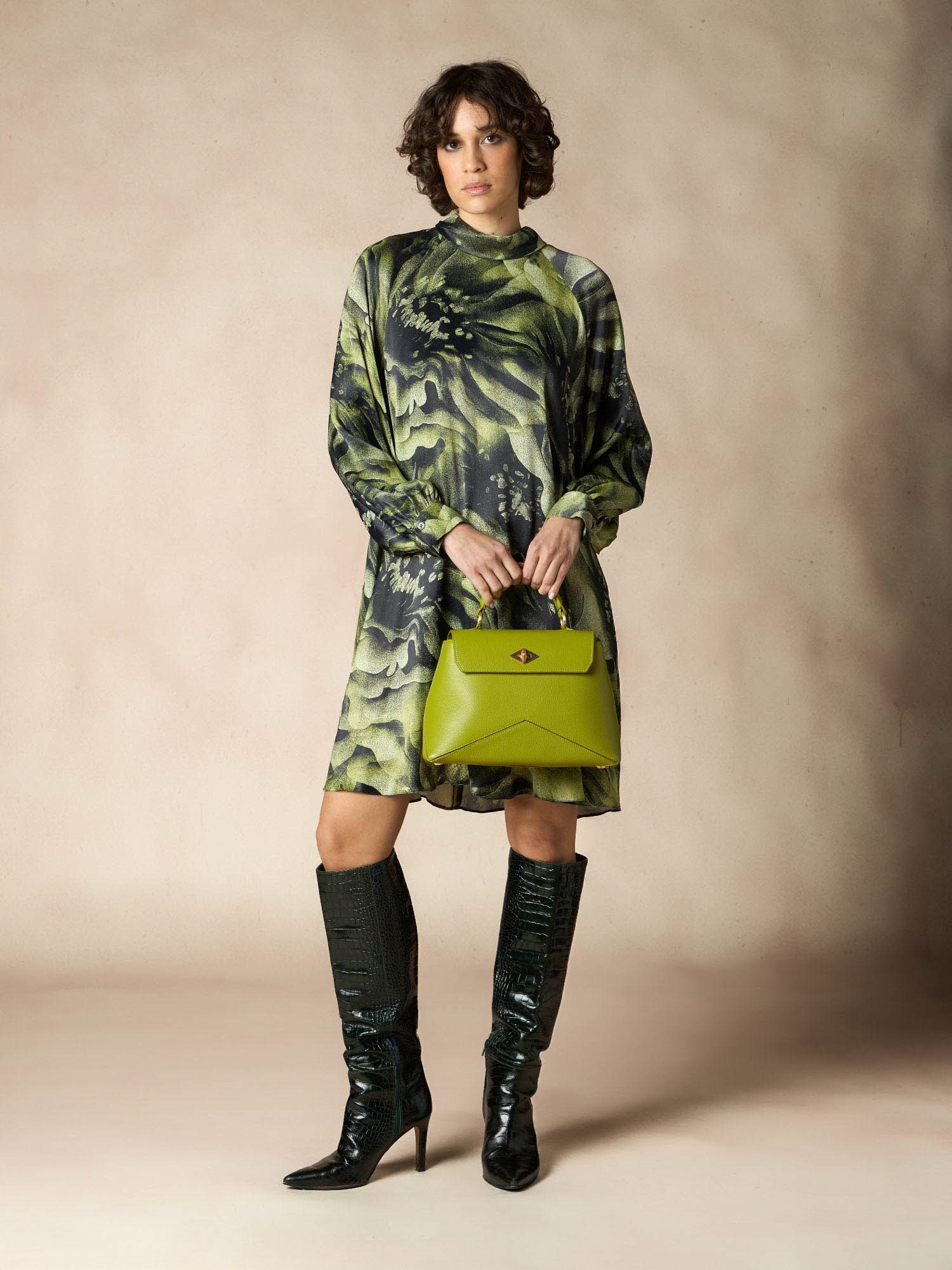 Ballantyne MINIKLEID AUS SATIN MIT LANGEN ÄRMELN - COD. BLD250 SVI10 72501