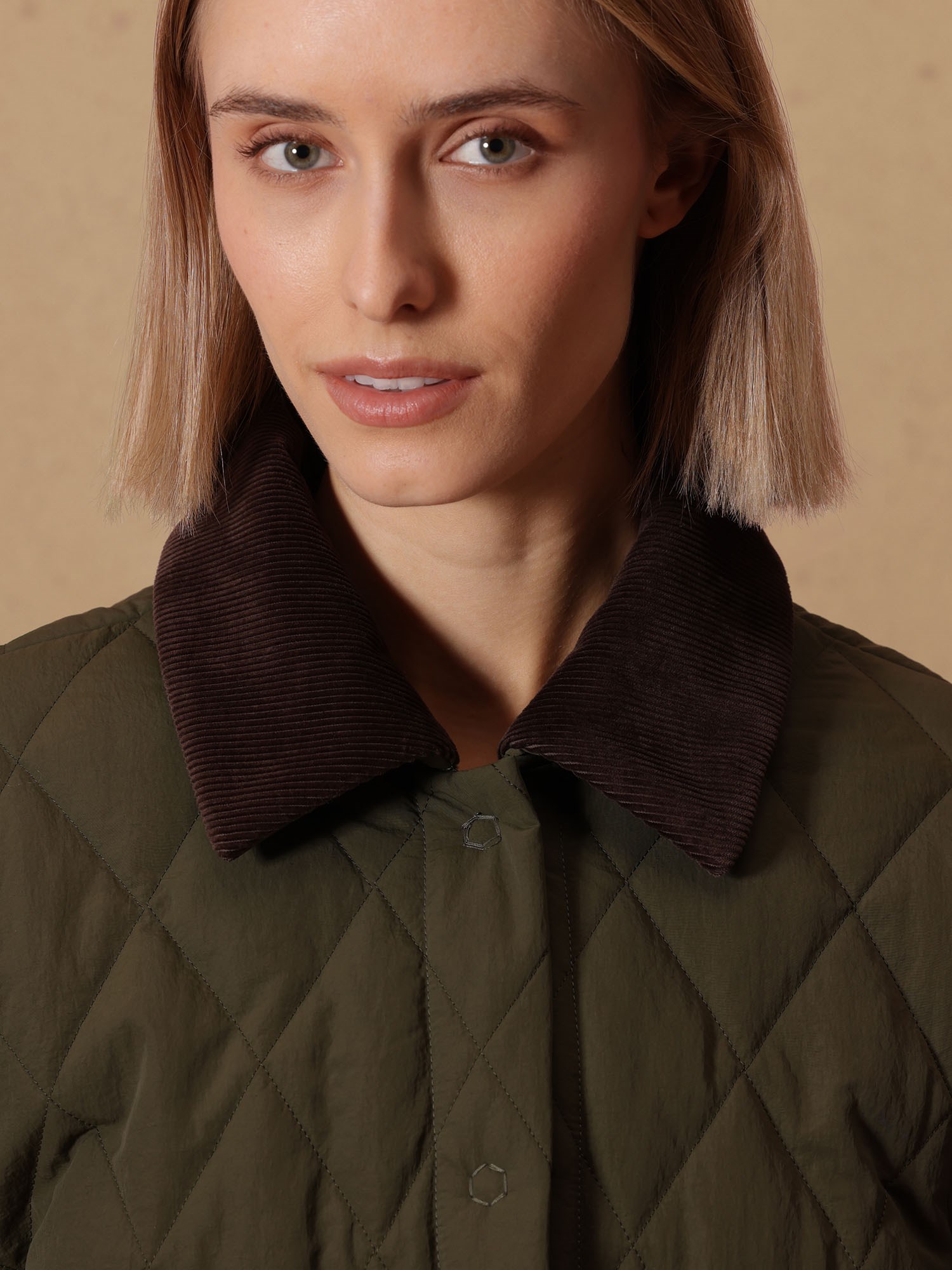 Ballantyne DAMEN-STEPPJACKE MIT KORDKRAGEN - COD. BLC086 UPA02 12590
