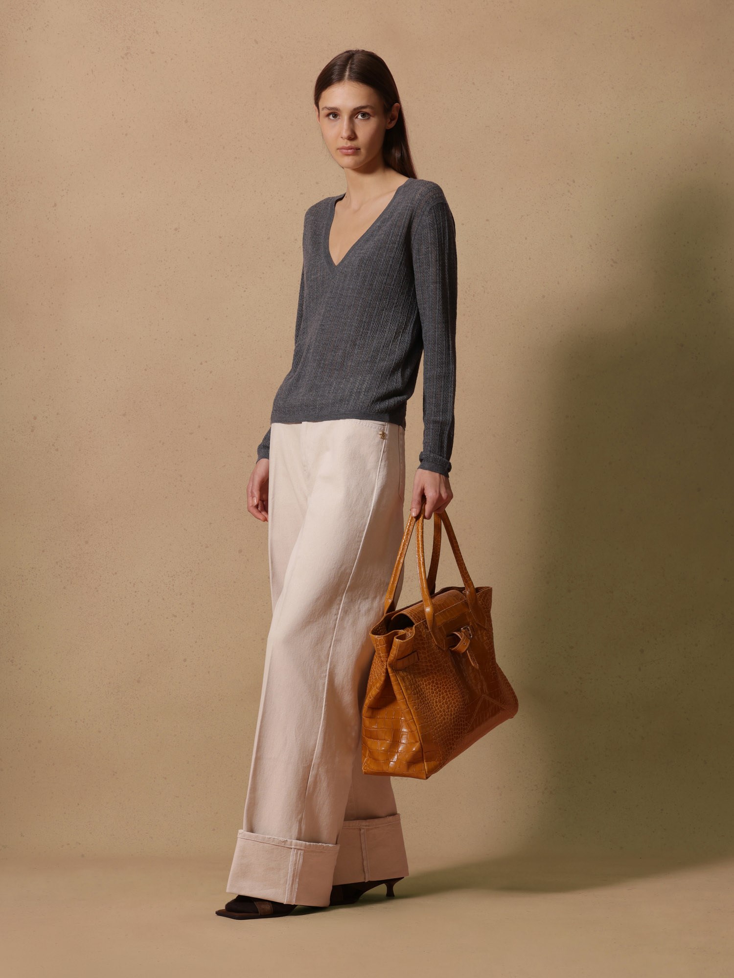 Ballantyne WOMENS V-NECK RIBBED JUMPER IN 100% WOOL - COD. B1P880 16W07 15131